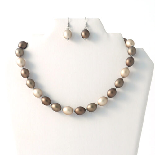 Mooi Oval Bead Necklace - Shades of Gold - Image 2